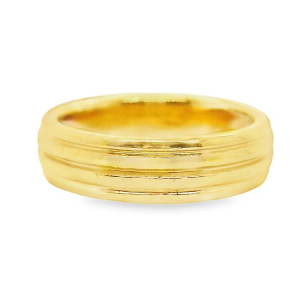Estate 18K Yellow Gold Carved Gents Band Koerbers Fine Jewelry Inc New Albany, IN