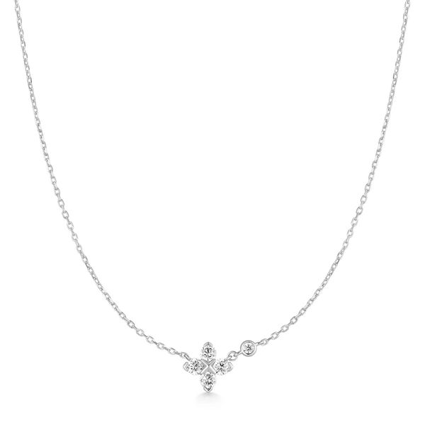 Silver Sparkling Lucky Clover Necklace Koerbers Fine Jewelry Inc New Albany, IN