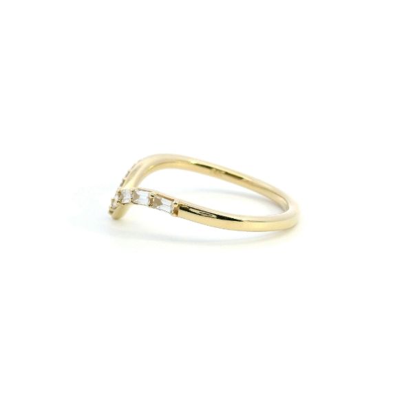 14KY 0.20CTW Diamond Chevron Wedding Band Image 4 Kiefer Jewelers Lutz, FL