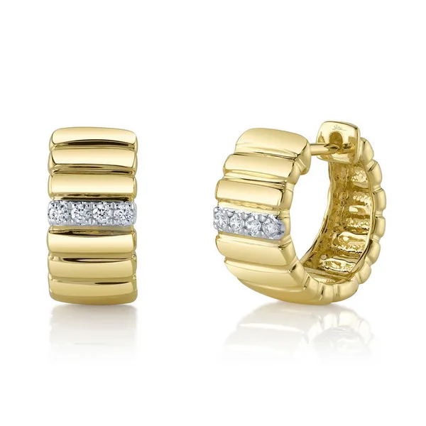 14KY Diamond Textured Huggie Hoop Earrings by Shy Creation Kiefer Jewelers Lutz, FL