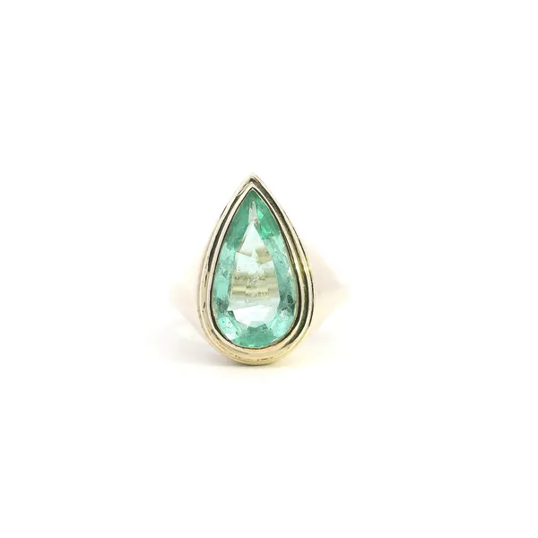 14KY Pear Shaped Emerald Ring Kiefer Jewelers Lutz, FL