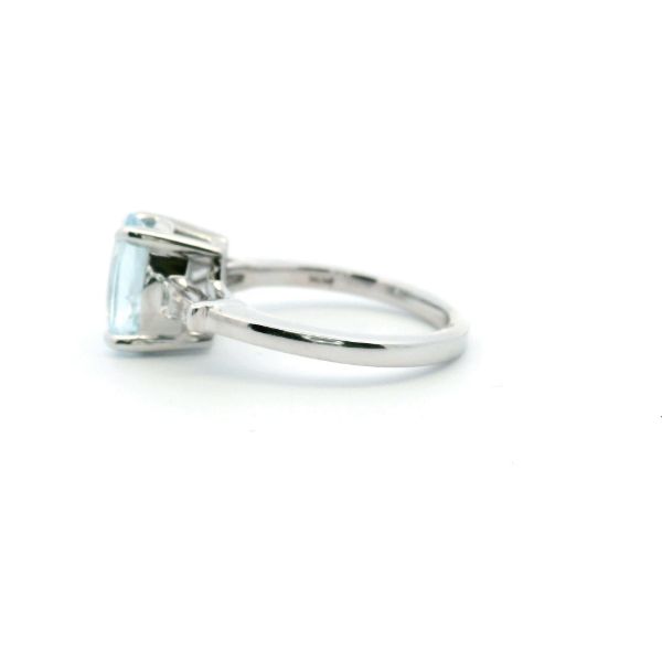 14KW Oval Aquamarine and Diamond Ring Image 4 Kiefer Jewelers Lutz, FL