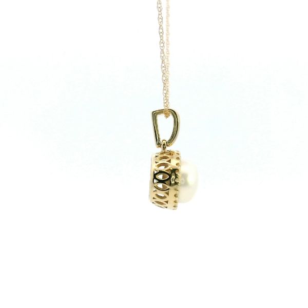 14KY Pearl and Diamond Halo Pendant Image 3 Kiefer Jewelers Lutz, FL