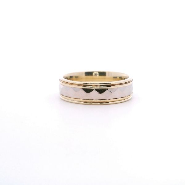 Estate 14KYW Pyramid Design Wedding Band Image 3 Kiefer Jewelers Lutz, FL