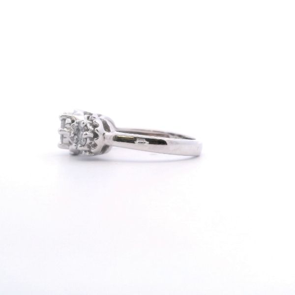 Estate 10KW 0.33CTW Three Stone Cluster Ring Image 3 Kiefer Jewelers Lutz, FL