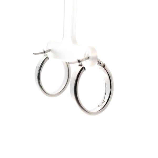 Estate 14KW Oval Hoop Earrings Image 4 Kiefer Jewelers Lutz, FL