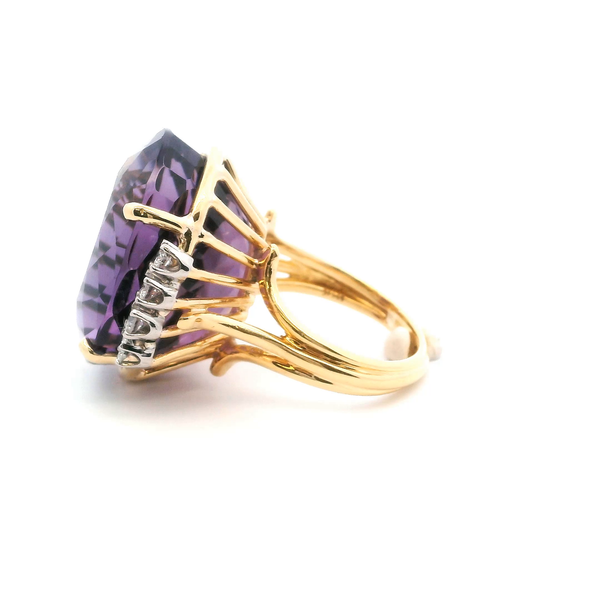 Estate 18KY Oval Amethyst and Diamond Fashion Ring Image 3 Kiefer Jewelers Lutz, FL