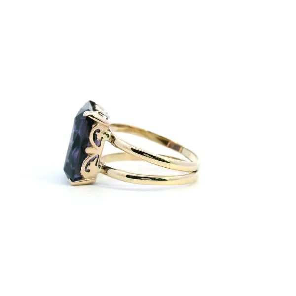 Estate 14KY Emerald Cut Amethyst Ring Image 4 Kiefer Jewelers Lutz, FL