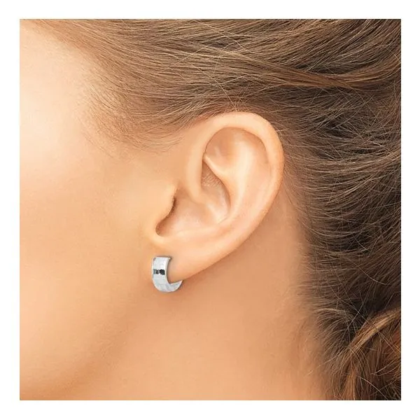 14K white gold Leslie's polished diamond cut huggie hoops Image 3 Lake Saint Louis Jewelers Lake Saint Louis, MO