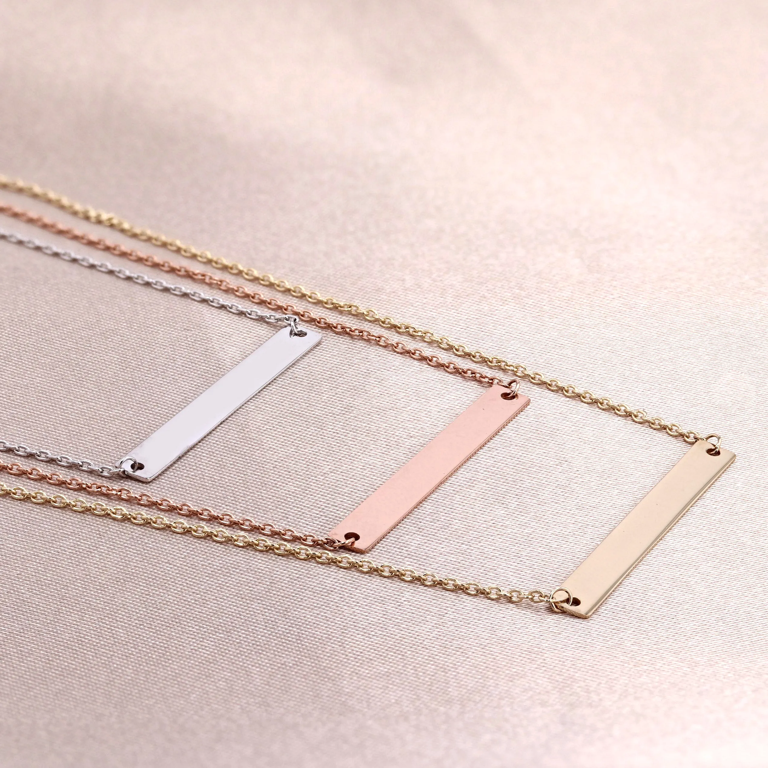 14kt White Gold Small Bar Necklace Image 3 La Mine d'Or Moncton, NB