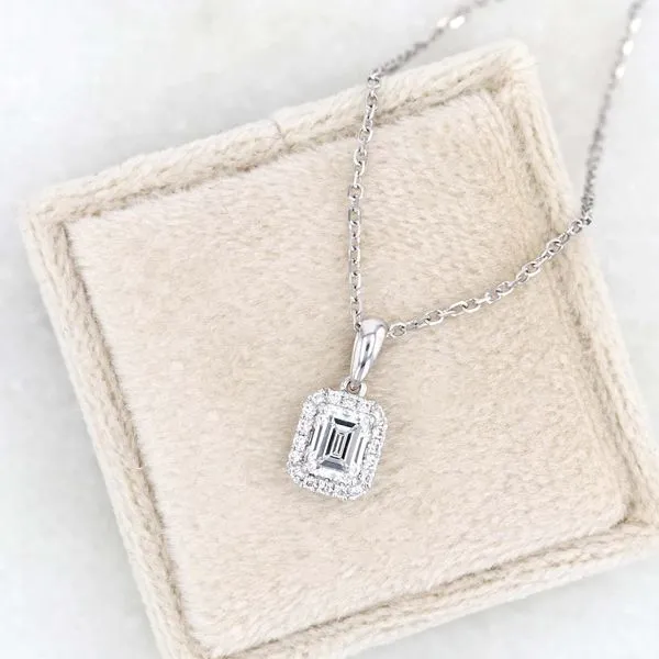 0.58tw Prive Diamond Pendant, 18" Cable Chain Image 3 La Mine d'Or Moncton, NB