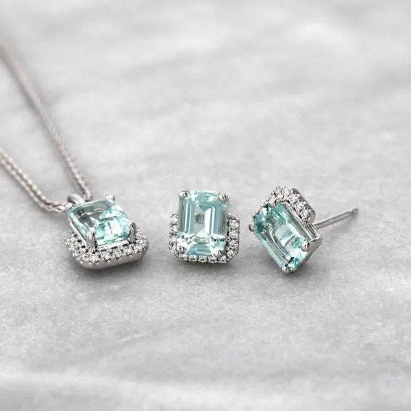 2.15tw Mint Blue Green Beryl and Diamond Stud Earrings Image 3 La Mine d'Or Moncton, NB