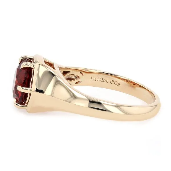 2.20ct Tanga Red Garnet Solitaire Ring 14kt Yellow Gold Image 2 La Mine d'Or Moncton, NB