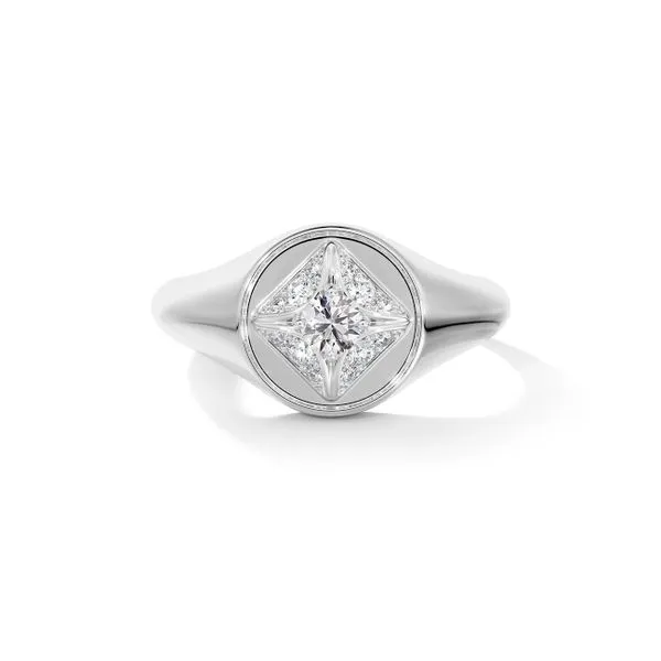 0.22tw De Beers Forevermark Icon Diamond Signet Ring La Mine d'Or Moncton, NB