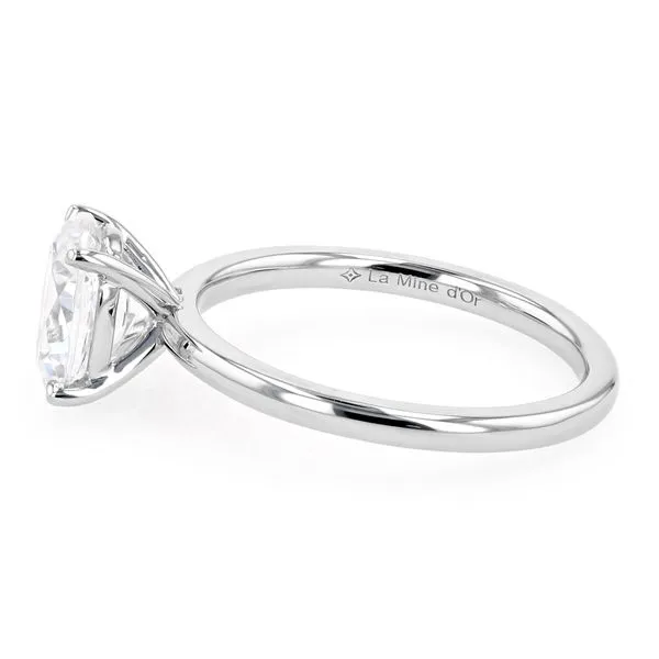 Victoria Oval Solitaire Engagement Ring Setting Image 2 La Mine d'Or Moncton, NB