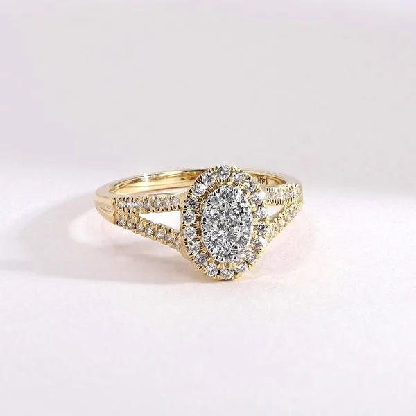 0.50tw Astoria Diamond Cluster Engagement Ring Image 3 La Mine d'Or Moncton, NB