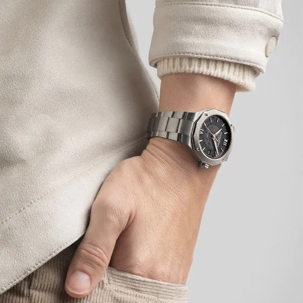 Baume & Mercier Riviera Automatic Watch Grey Dial 39mm Image 4 La Mine d'Or Moncton, NB