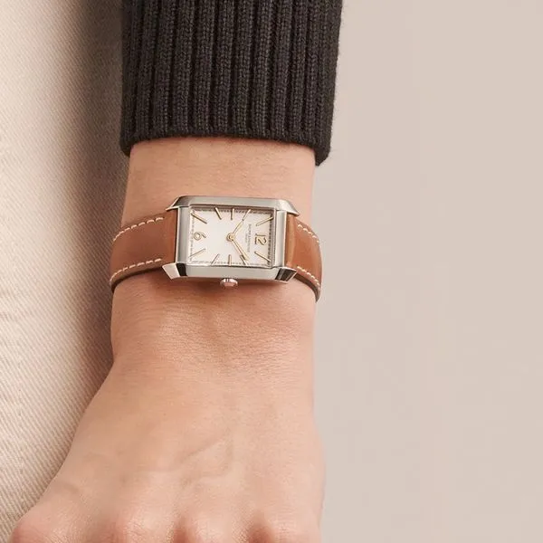 Baume & Mercier Hampton Ladies Quartz Watch Silver Dial 35x22mm Image 3 La Mine d'Or Moncton, NB