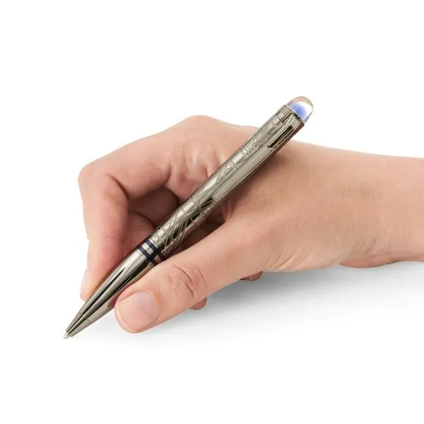 Montblanc Starwalker SpaceBlue Metal Ballpoint Pen Image 5 La Mine d'Or Moncton, NB