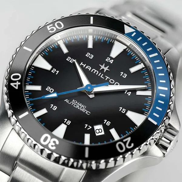 Hamilton Khaki Navy Scuba Automatic Watch Black Dial 40mm Image 4 La Mine d'Or Moncton, NB