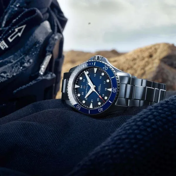 Hamilton Khaki Navy Scuba Automatic Watch Black Dial 40mm Image 5 La Mine d'Or Moncton, NB