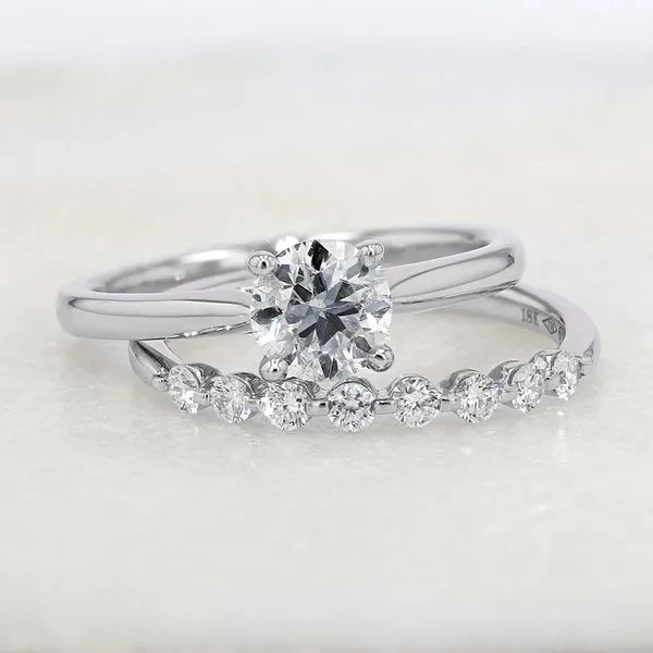 0.25tw Always Single Shared Claw Platinum Diamond Band Image 3 La Mine d'Or Moncton, NB