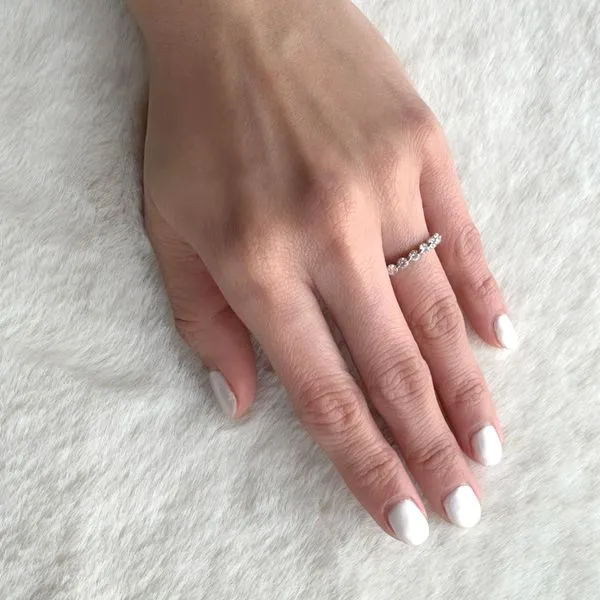 0.75tw Always Single Shared Claw Platinum Diamond Band Image 5 La Mine d'Or Moncton, NB