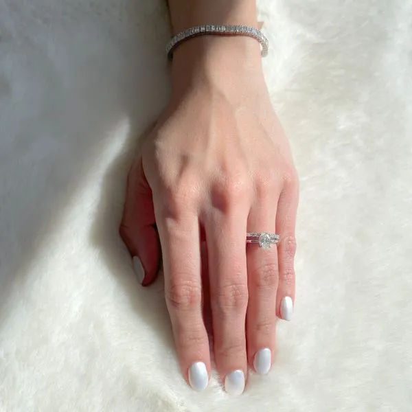 0.85ct Victoria Oval Diamond Solitaire Engagement Ring Image 4 La Mine d'Or Moncton, NB