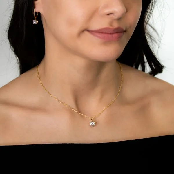 2.02ct Round Diamond Solitaire Pendant Image 4 La Mine d'Or Moncton, NB