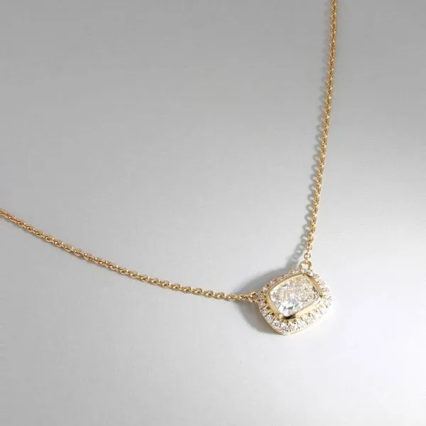 1.15tw Cushion Cut Diamond Halo Necklace Image 3 La Mine d'Or Moncton, NB
