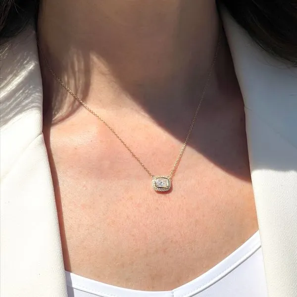 1.15tw Cushion Cut Diamond Halo Necklace Image 4 La Mine d'Or Moncton, NB