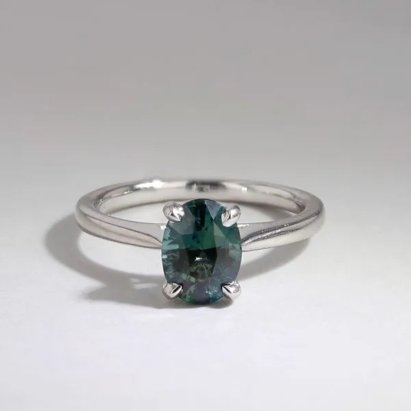 1.60ct Rio Oval Teal Sapphire Solitaire Ring Image 4 La Mine d'Or Moncton, NB