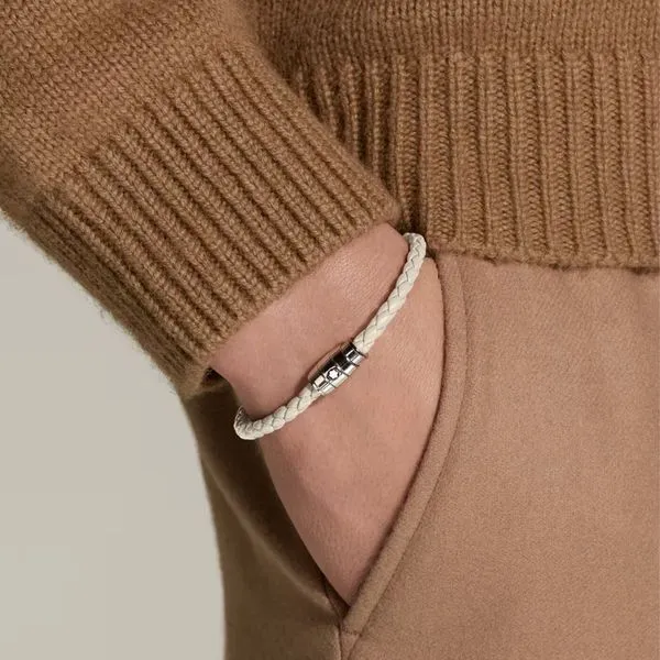 Montblanc Meisterstuck Cloudy Beige Leather Bracelet, Medium Image 3 La Mine d'Or Moncton, NB