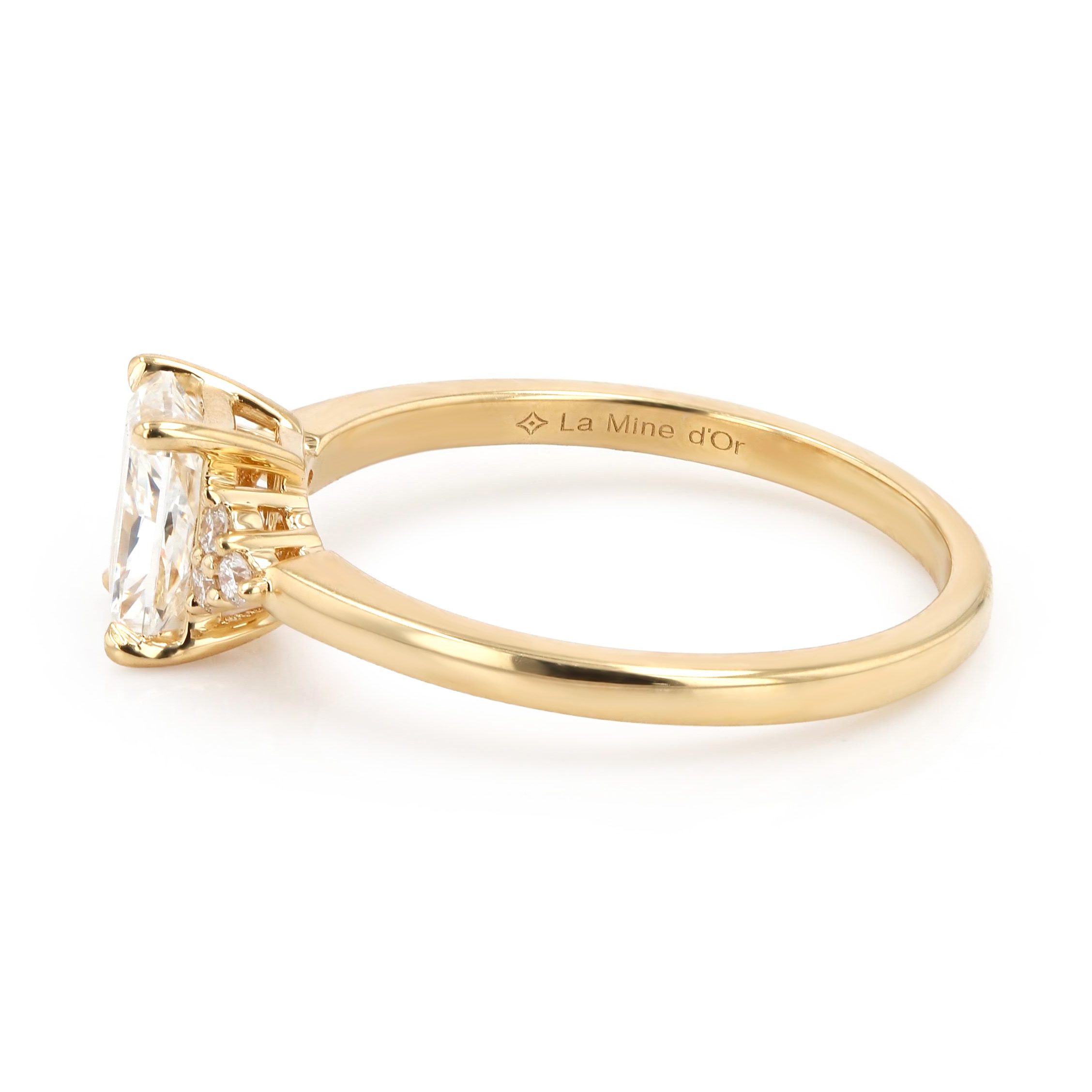 1.00tw Paris Radiant Diamond Engagement Ring Image 2 La Mine d'Or Moncton, NB