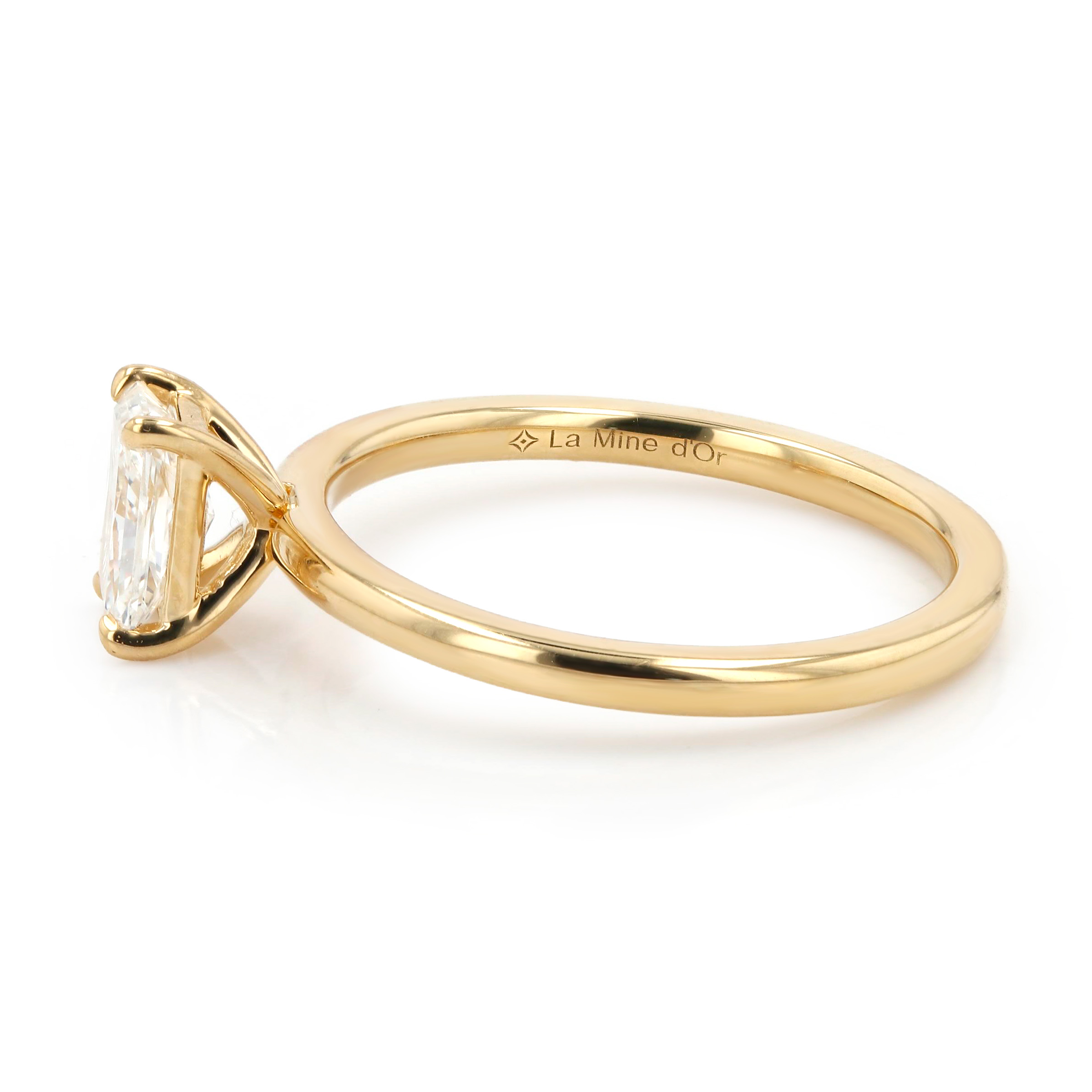 0.90ct Victoria Radiant Diamond Solitaire Engagement Ring Image 2 La Mine d'Or Moncton, NB