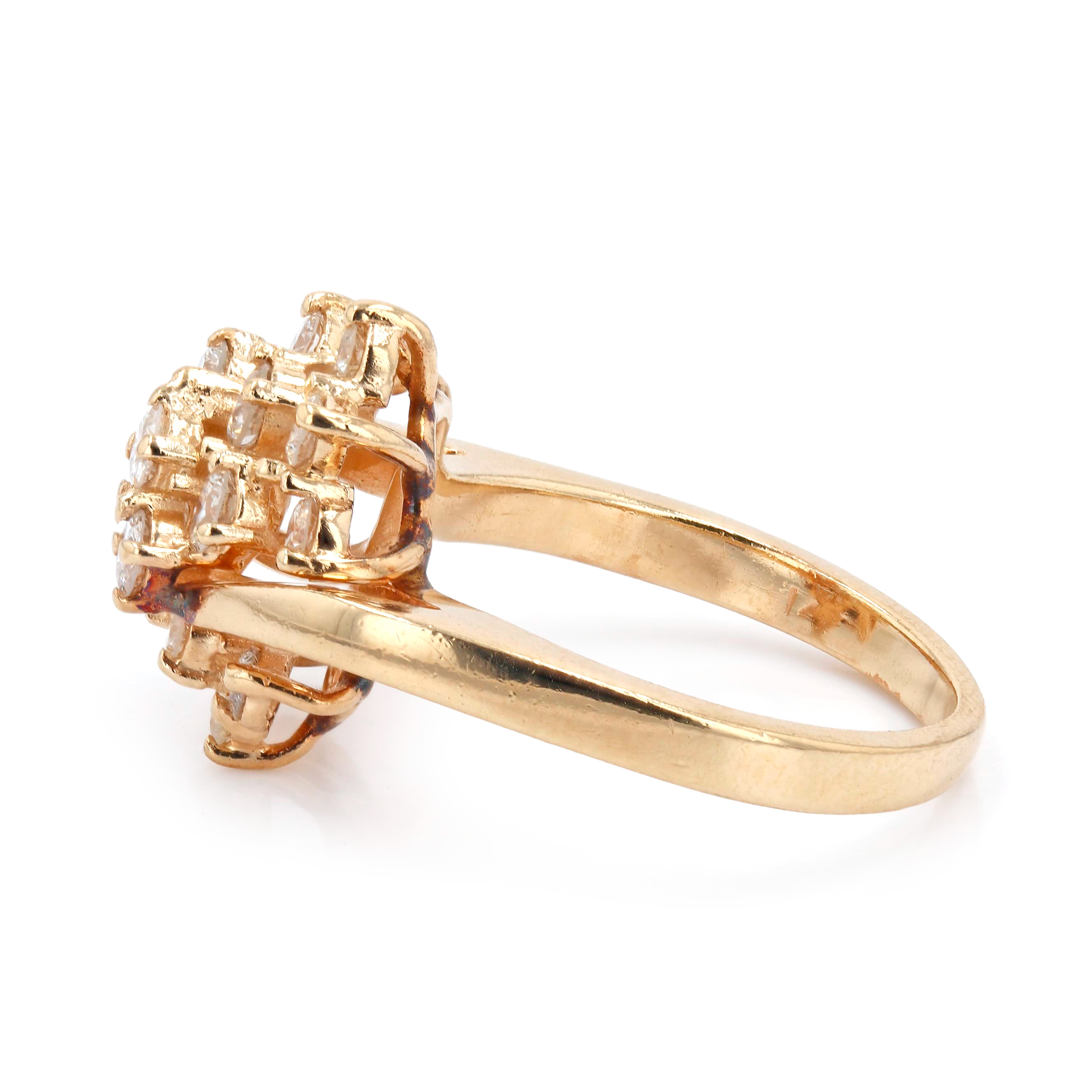 Estate 14kt Yellow Gold Diamond Cluster Ring Image 2 La Mine d'Or Moncton, NB