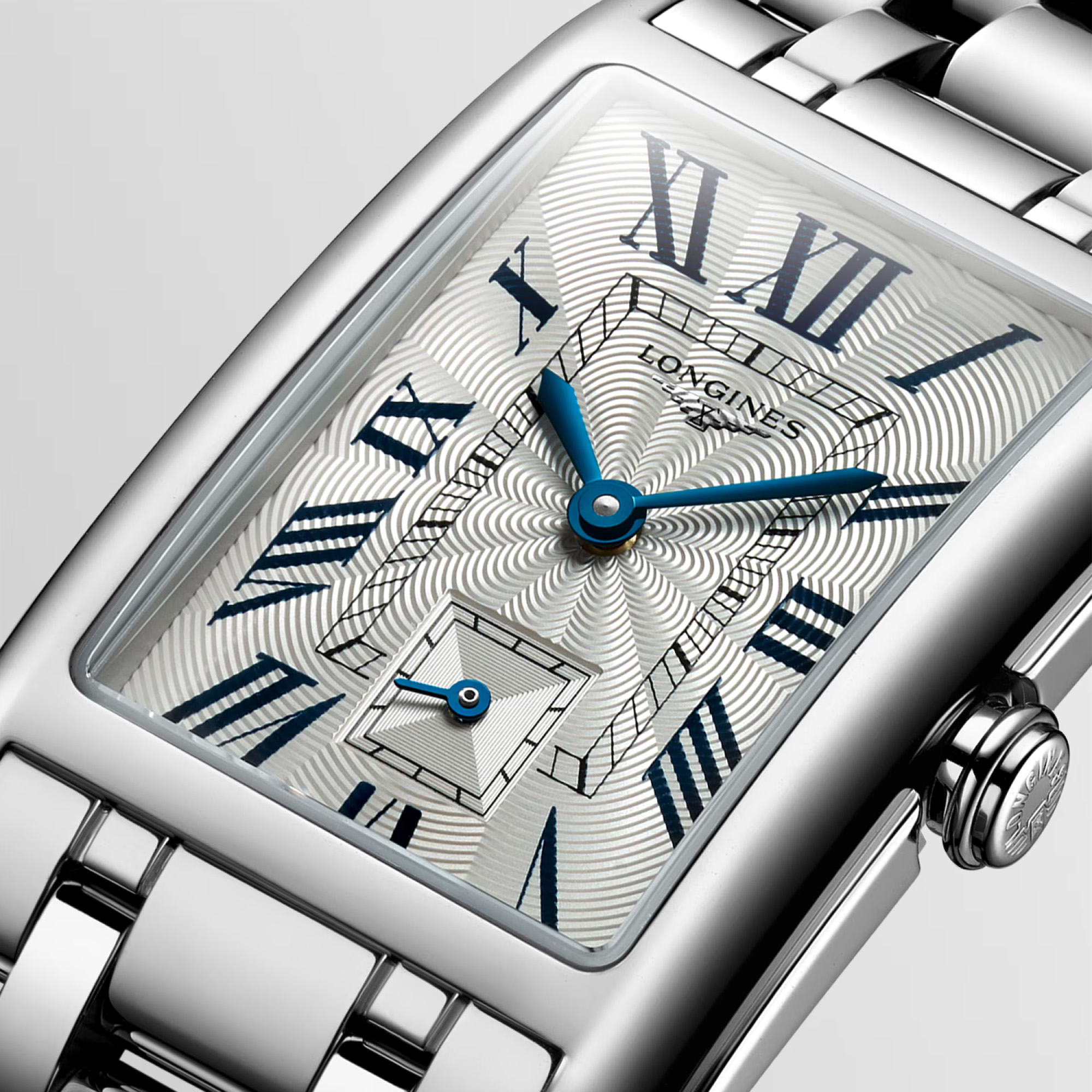 Longines Dolce Vita Quartz Silver Dial 23.3x37mm Image 2 La Mine d'Or Moncton, NB