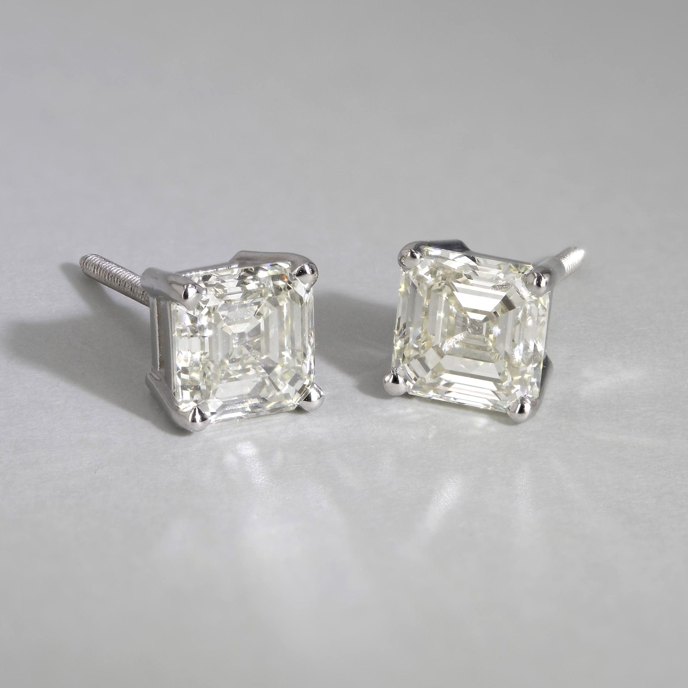 3.02tw Asscher Diamond Stud Earrings Platinum Image 2 La Mine d'Or Moncton, NB
