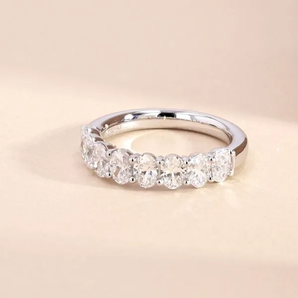 1.50tw Oval Diamond Band Image 3 La Mine d'Or Moncton, NB
