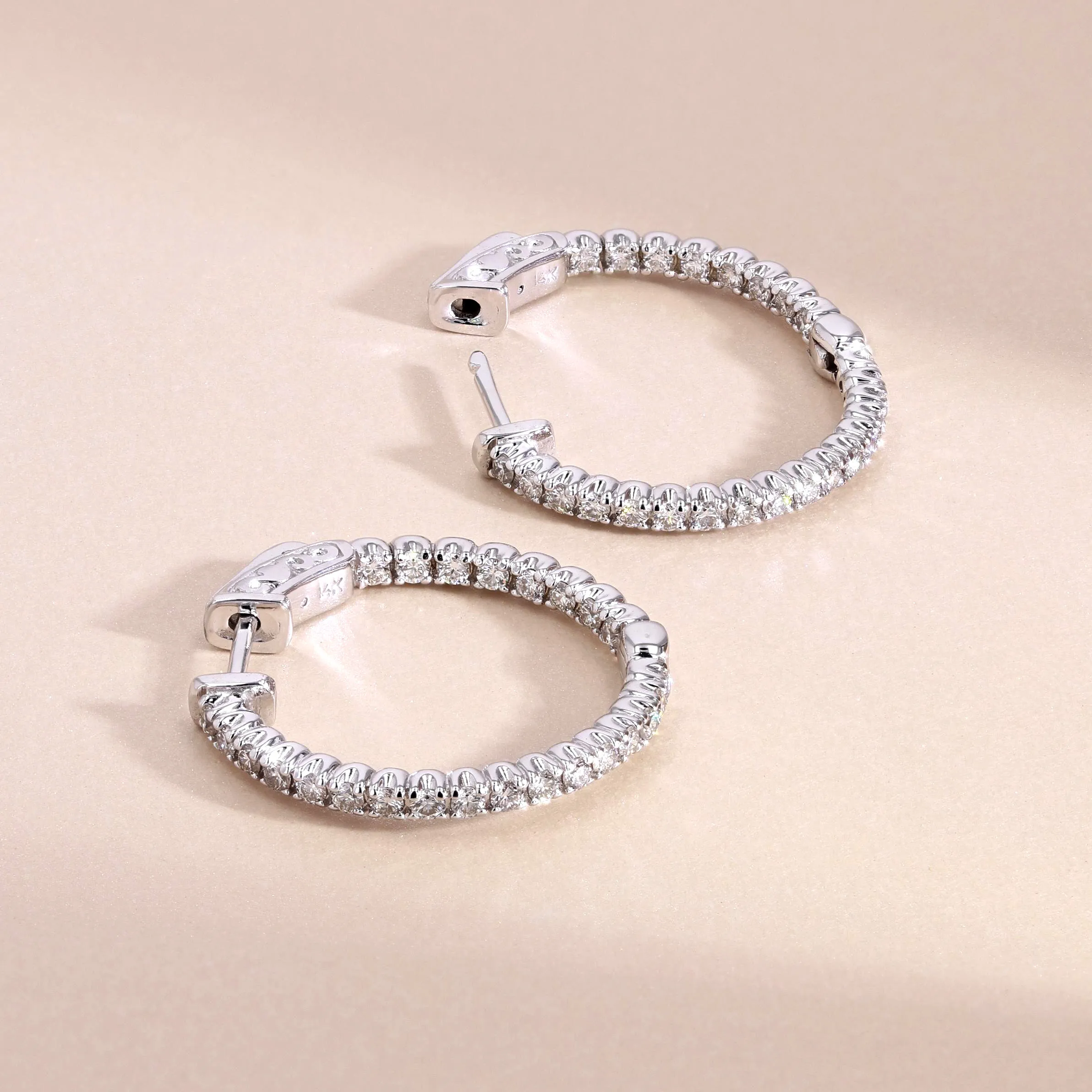 1.00tw Round Diamonds In-Out Eternity Hoop Earrings Image 2 La Mine d'Or Moncton, NB