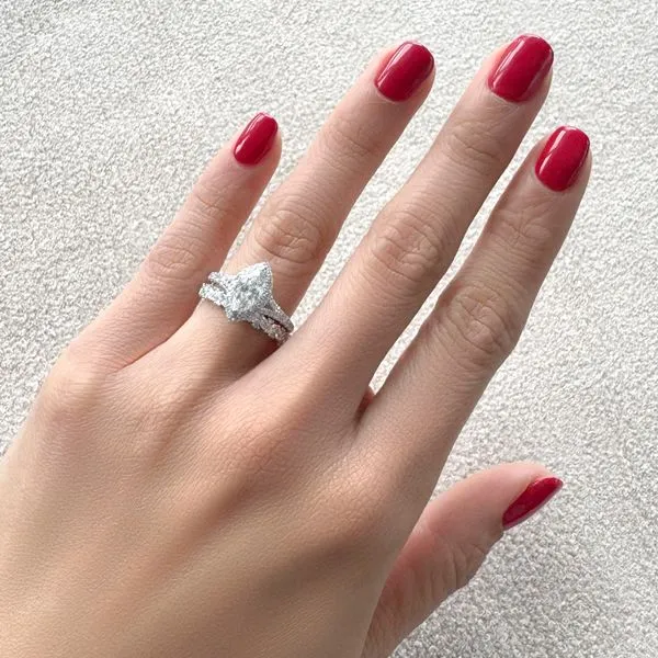 1.41tw Astoria Marquise Diamond Halo Engagement Ring Image 5 La Mine d'Or Moncton, NB