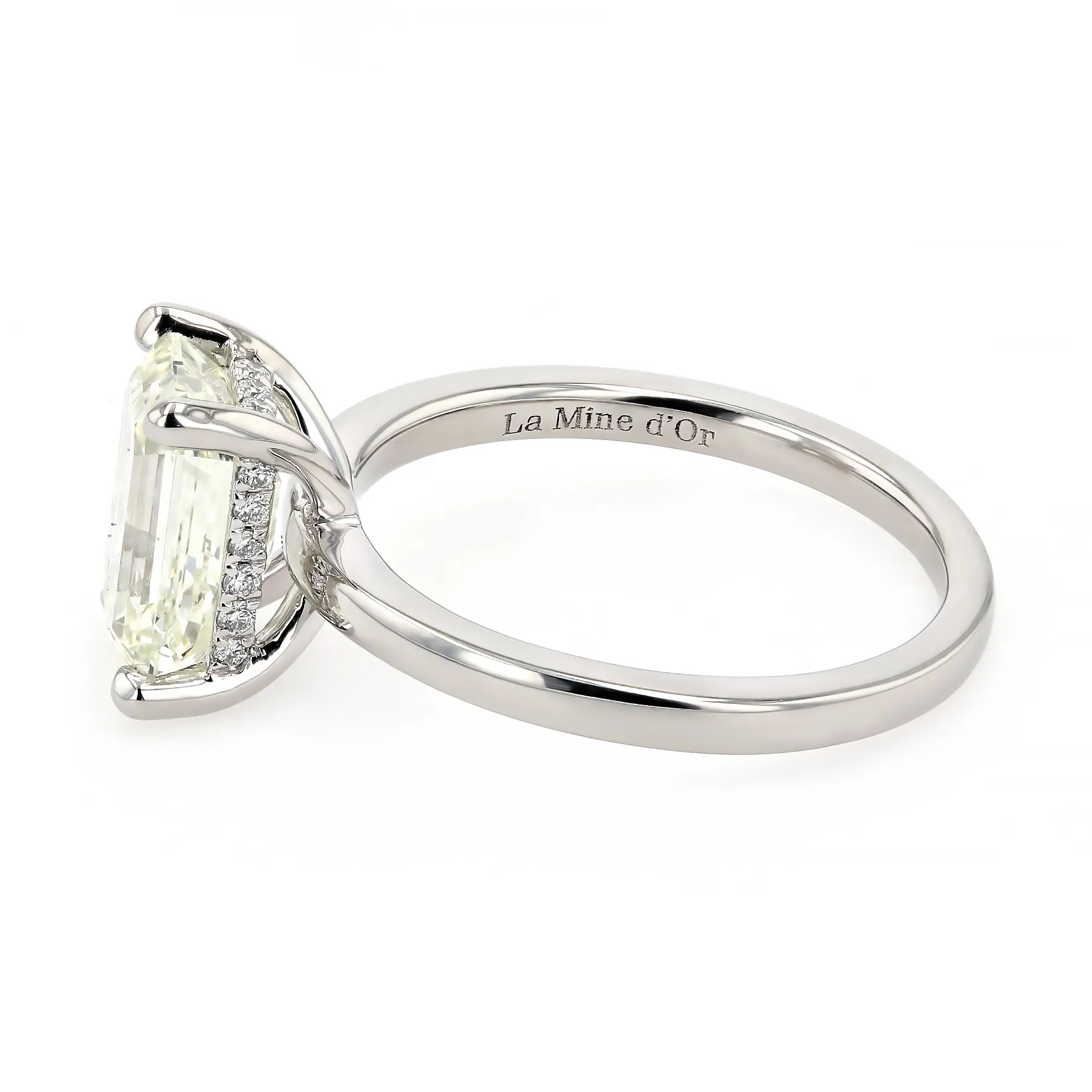 2.08tw Emerald Diamond Athens Halo Engagement Ring Image 2 La Mine d'Or Moncton, NB