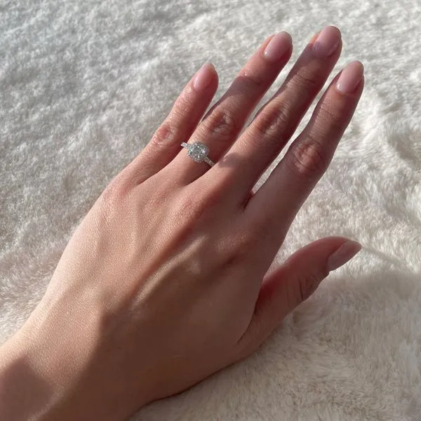 1.11tw Bali Round Diamond Pave Halo Engagement Ring Image 4 La Mine d'Or Moncton, NB
