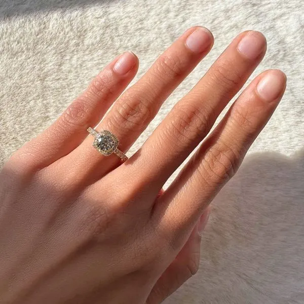 1.38tw Bali Round Diamond Halo Pave Engagement Ring Image 4 La Mine d'Or Moncton, NB
