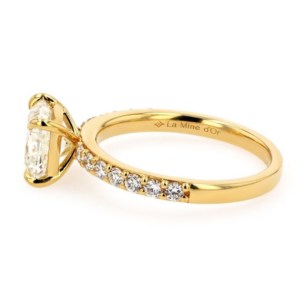 1.95tw Cushion Diamond Belfast Engagement Ring Image 2 La Mine d'Or Moncton, NB