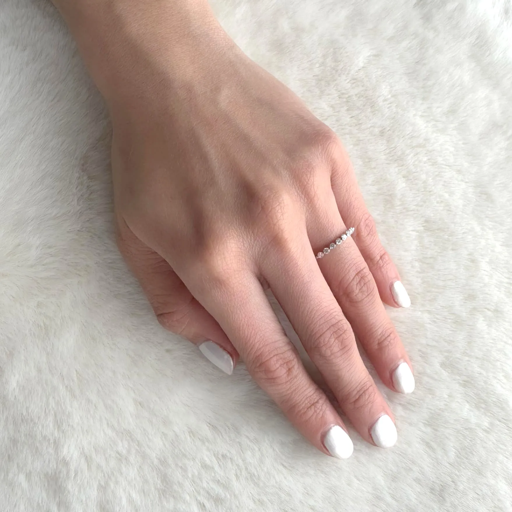0.25tw Always Single Shared Claw Platinum Diamond Band Image 5 La Mine d'Or Moncton, NB