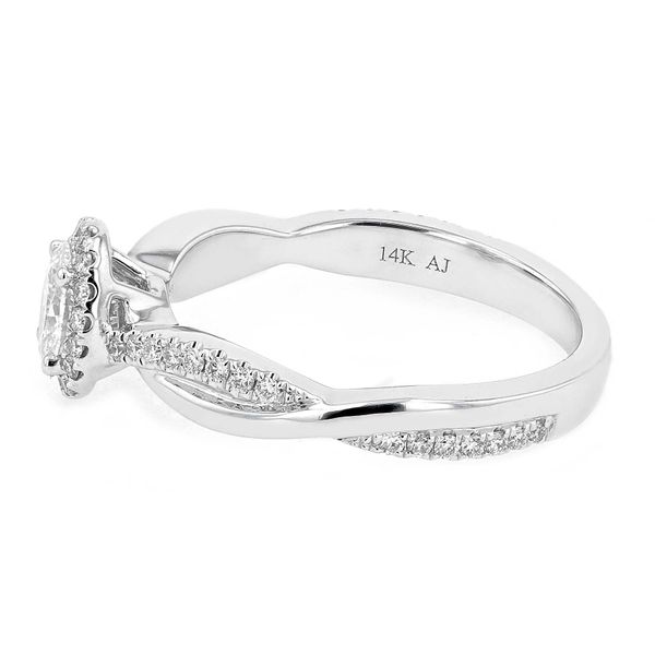 0.52tw Diamond Halo Engagement Ring Image 2 La Mine d'Or Moncton, NB