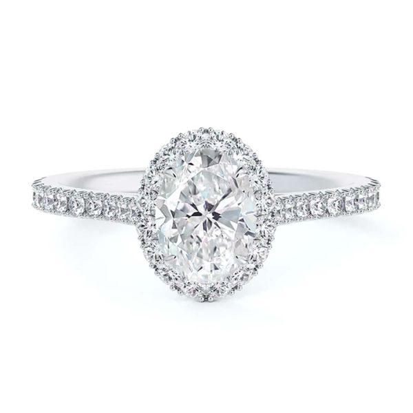 0.86tw De Beers Forevermark Oval Halo Diamond Engagement Ring La Mine d'Or Moncton, NB
