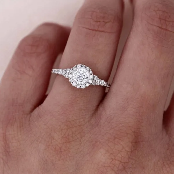 0.94tw UTwo Halo Canadian Diamond Engagement Ring Image 5 La Mine d'Or Moncton, NB