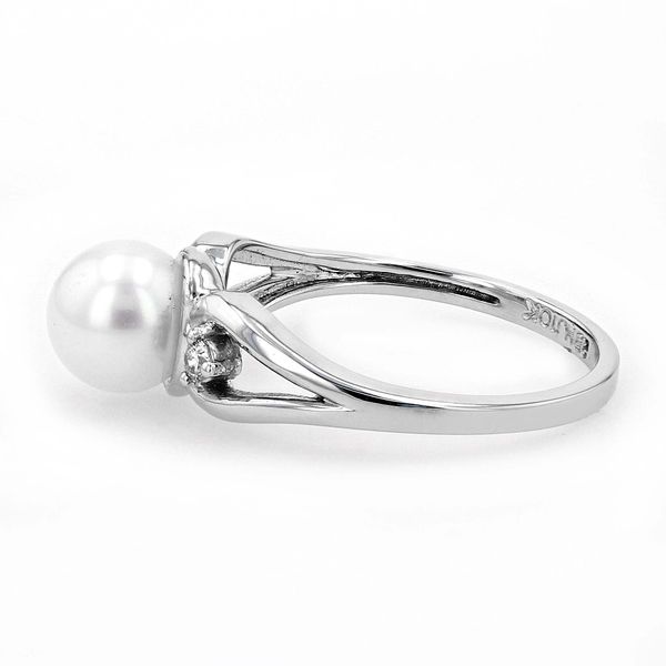 0.05ct Diamond and White Freshwater Pearl Ring set in 10kt White Gold Image 2 La Mine d'Or Moncton, NB